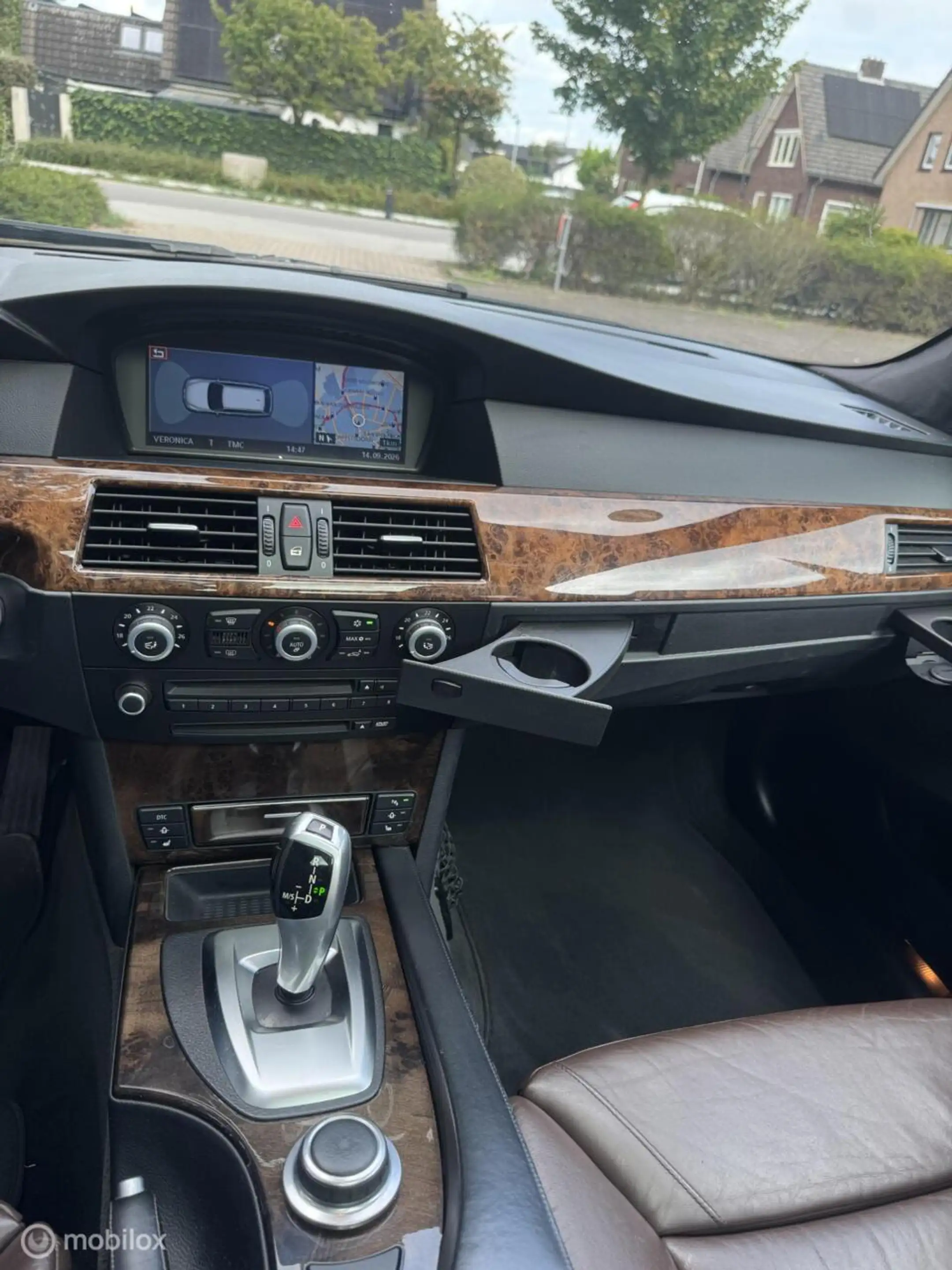 BMW 530 5-serie Touring 530xi High Executive|HUD|PANO|STLV — photo 9