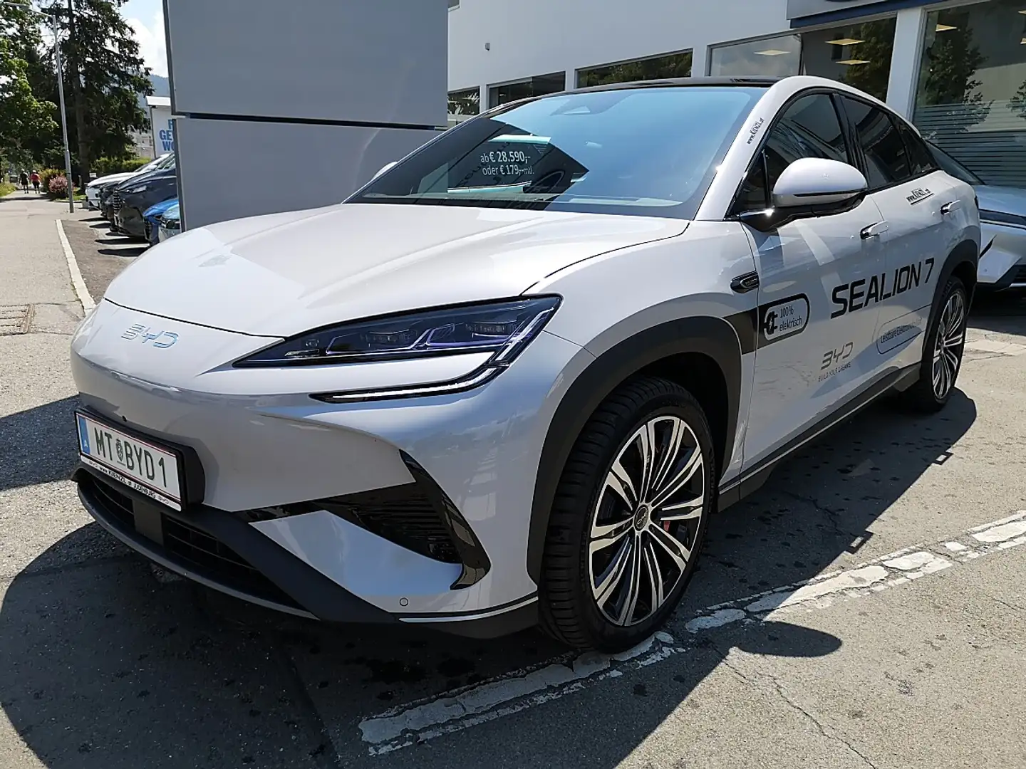 BYD Sealion 7 EV Excellence AWD 91,3kWh Grau - 1