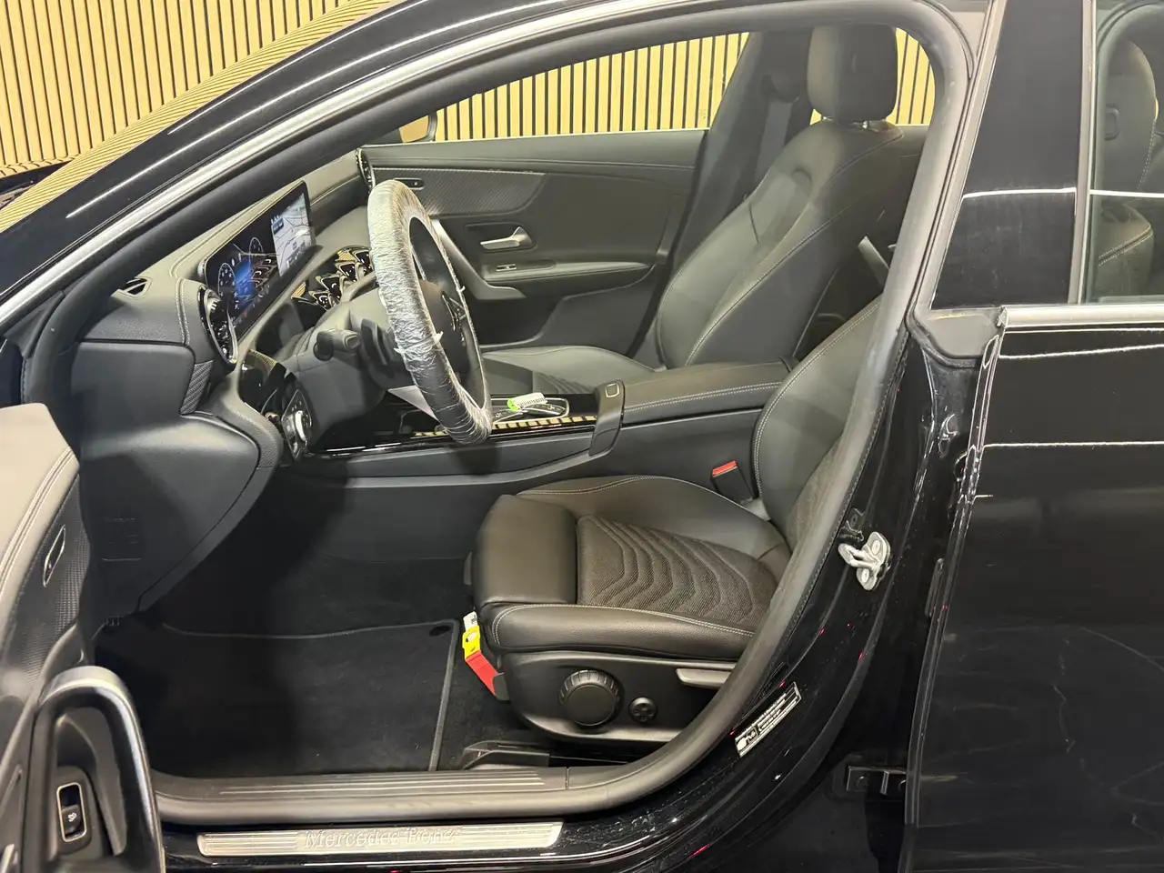 Mercedes-Benz CLA 180 D * SPORT * GARANTIE 12 MOIS * 1ER PROP * 16