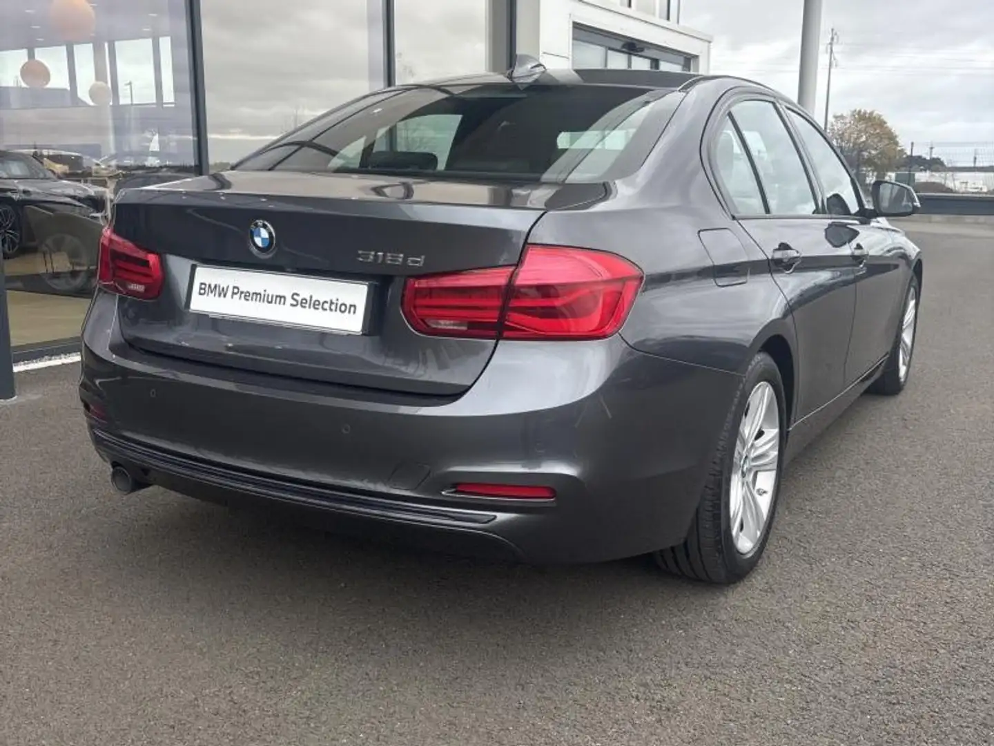 BMW 318 318dA 150ch Business Design - 2