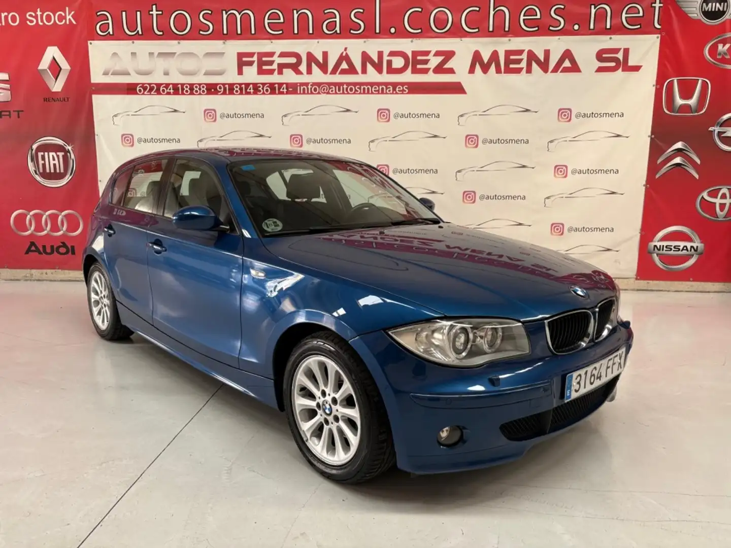 BMW 120 120d Aut. Blau - 1