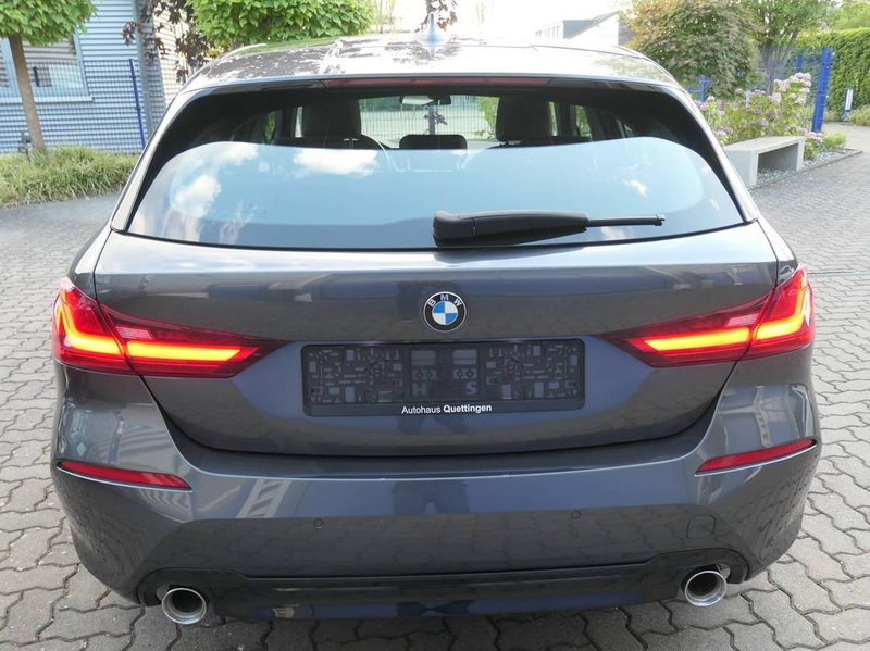 BMW 120 1er Diesel 120d xDrive Aut. Sport Line Panorama LED Top Zustand! — photo 11