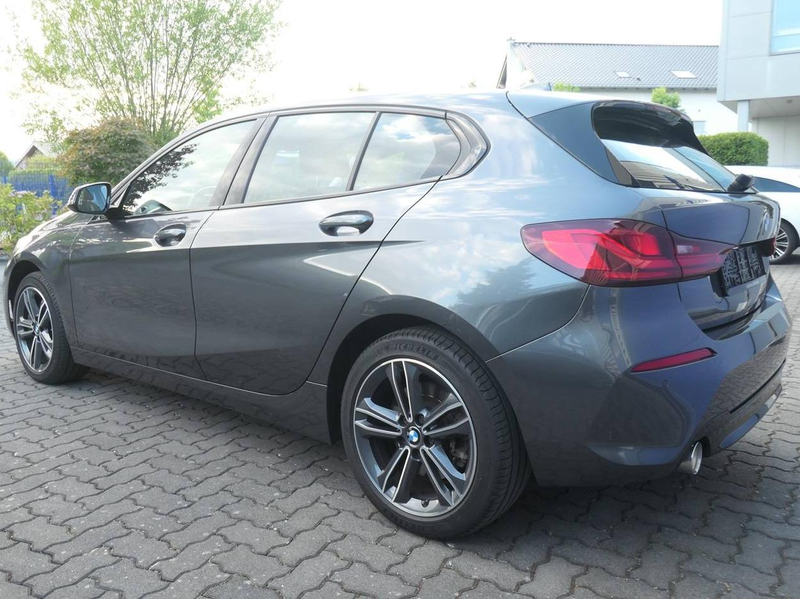 BMW 120 1er Diesel 120d xDrive Aut. Sport Line Panorama LED Top Zustand! — photo 15