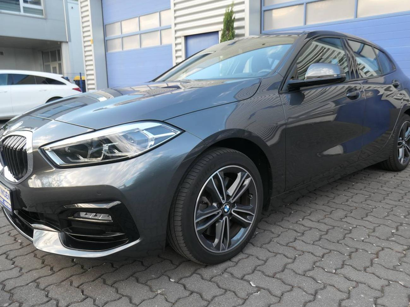 BMW 120 1er Diesel 120d xDrive Aut. Sport Line Panorama LED Top Zustand!