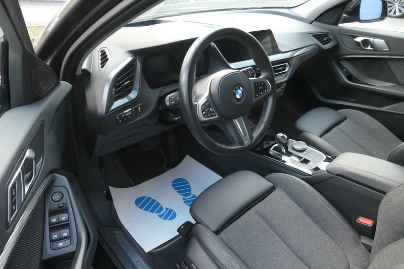 BMW 120 1er Diesel 120d xDrive Aut. Sport Line Panorama LED Top Zustand! — photo 6