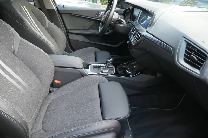 BMW 120 1er Diesel 120d xDrive Aut. Sport Line Panorama LED Top Zustand! — photo 3
