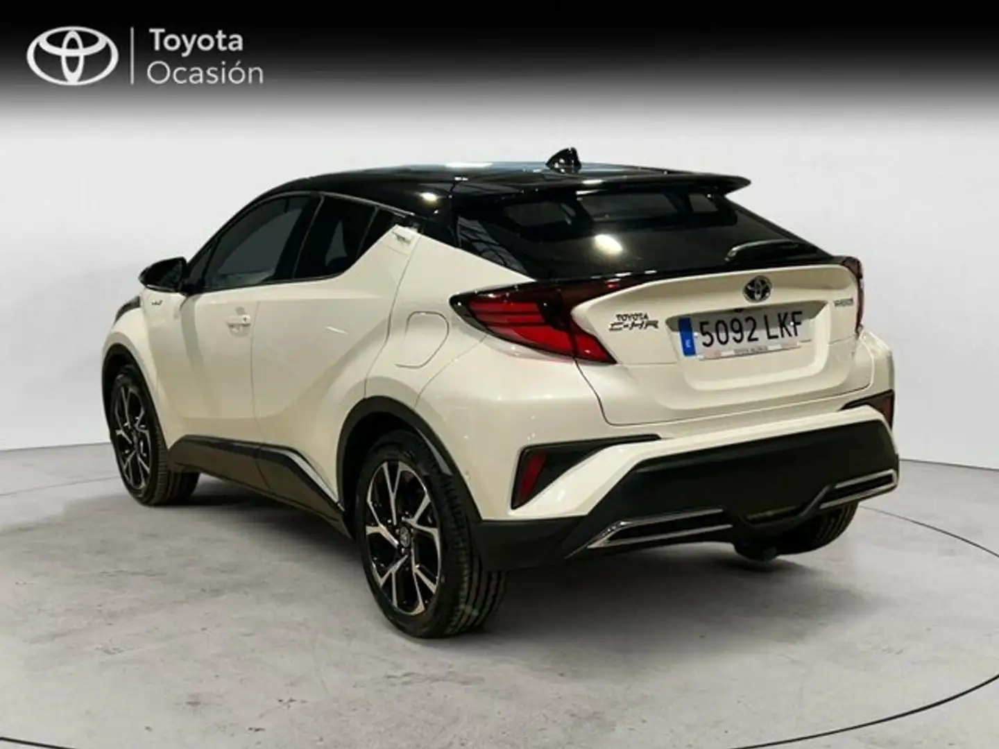 Toyota C-HR 5P ADVANCE 180H e-CVT Wit - 2