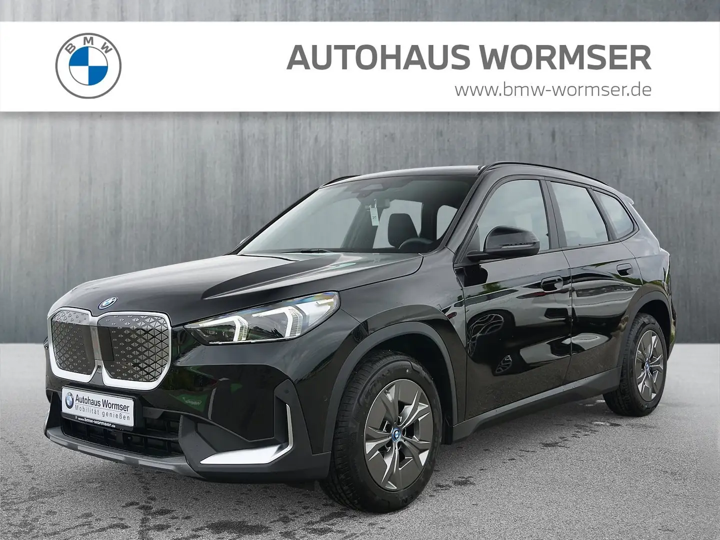 BMW iX1 eDrive20 Premiumpaket; Komfortzug.; Wireless Charg Noir - 1
