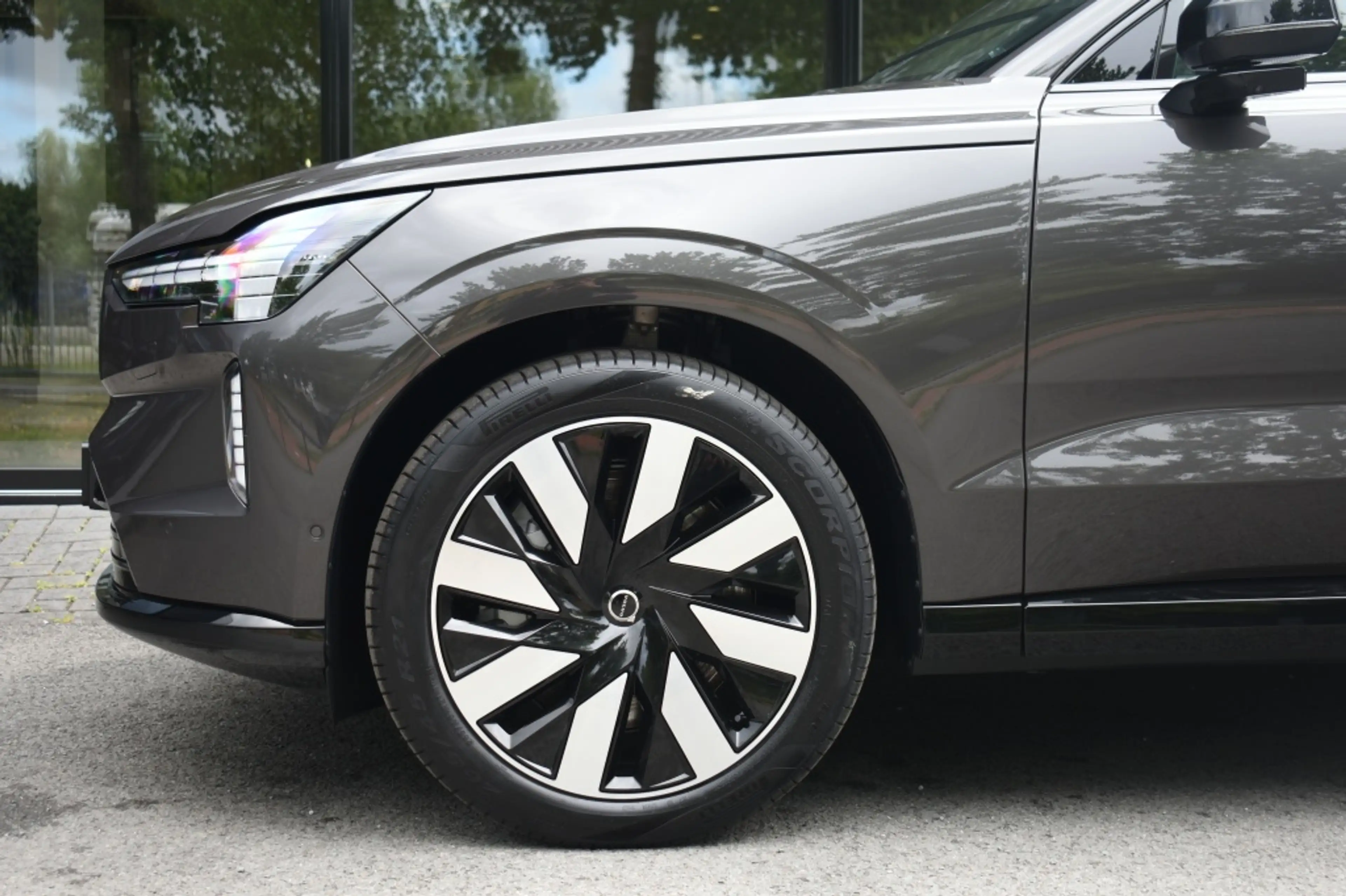 Volvo EX90 Twin Performance Ultra 517pk/111kWh | Luchtvering — photo 8