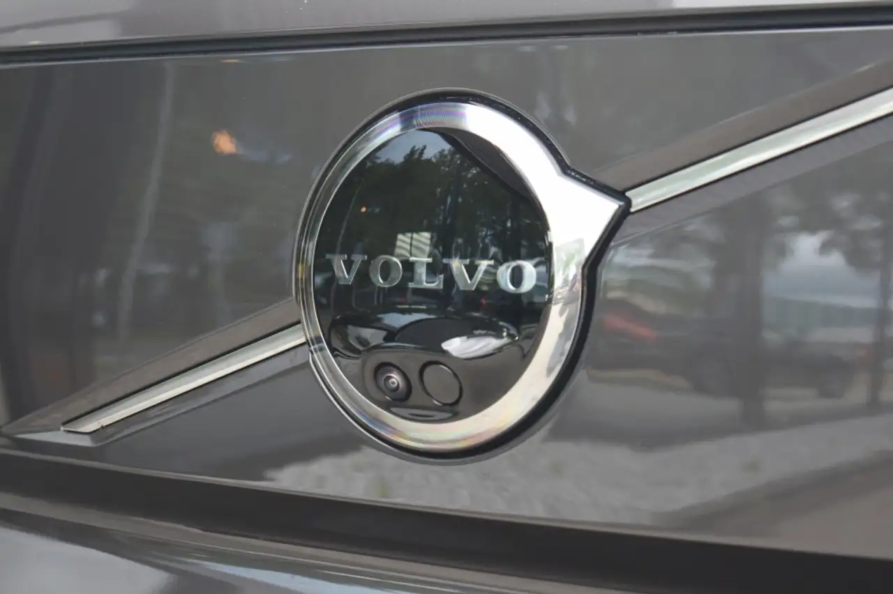 Volvo EX90 2026 — фото 10