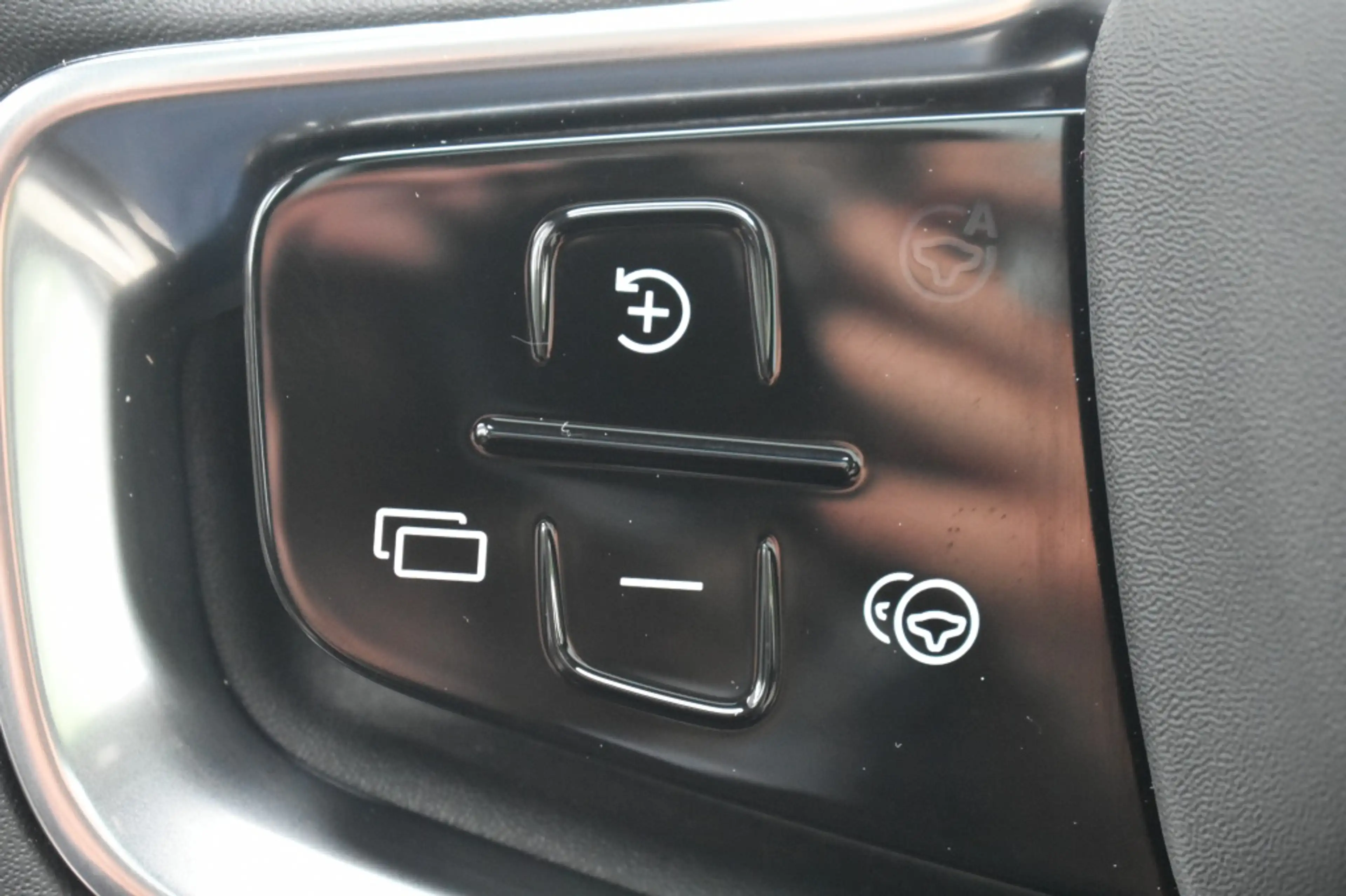 Volvo EX90 Twin Performance Ultra 517pk/111kWh | Luchtvering — photo 31