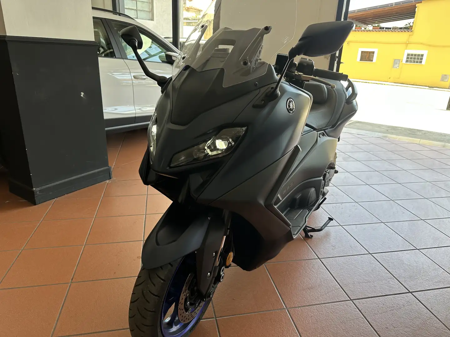 Yamaha TMAX 560 - 1