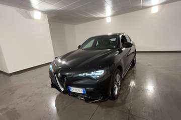 Stelvio 2.2 TD 210cv Super Q4 AT8