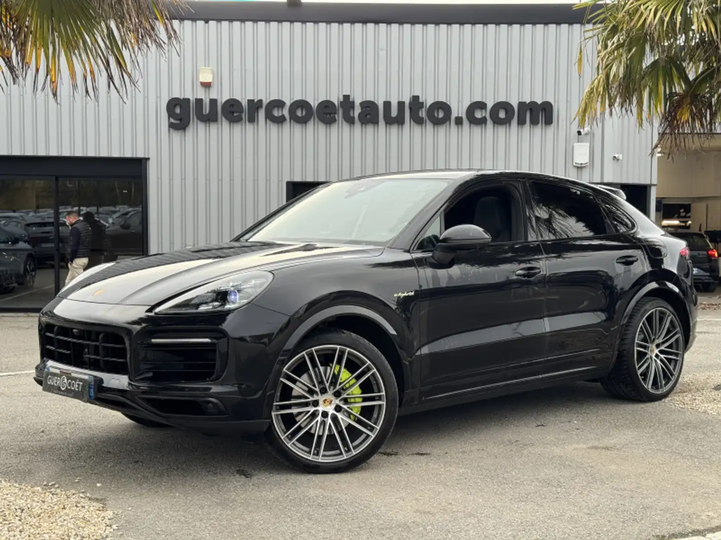 Porsche Cayenne (9YB) 3.0 V6 462CH E-HYBRID Noir - 1