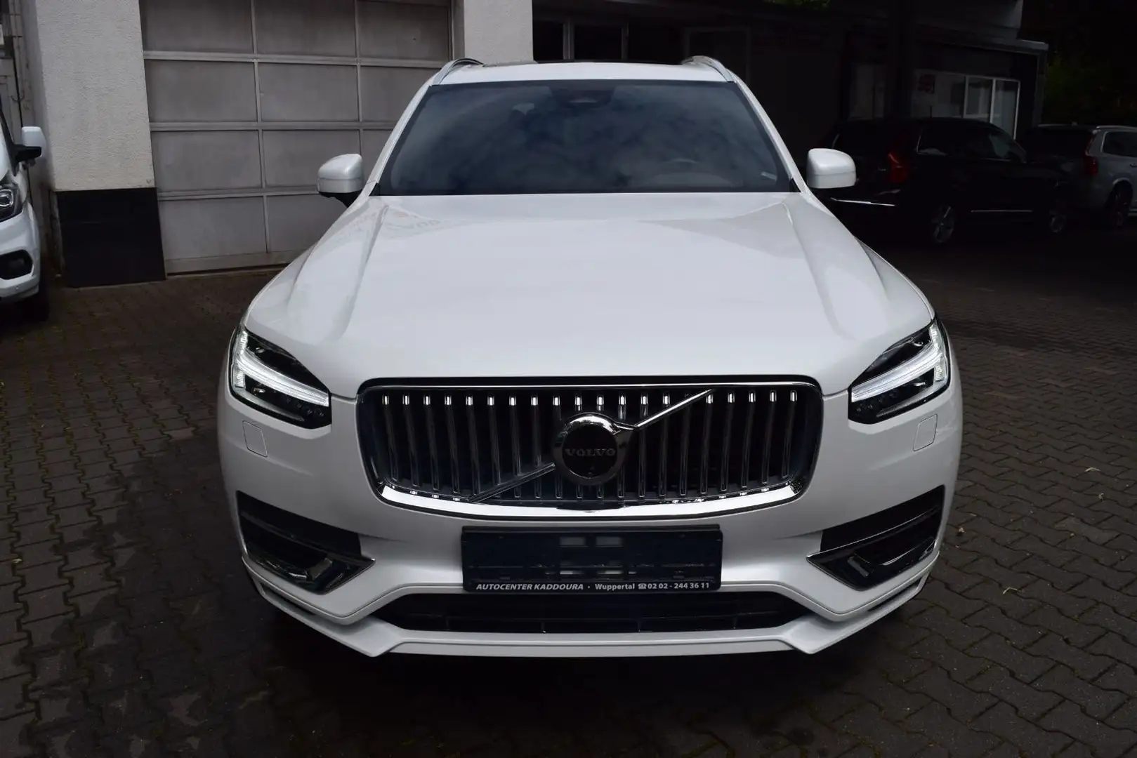 Volvo XC90 T8 AWD Plus Bright PANO 360° H&K 21 Zoll Wit - 2