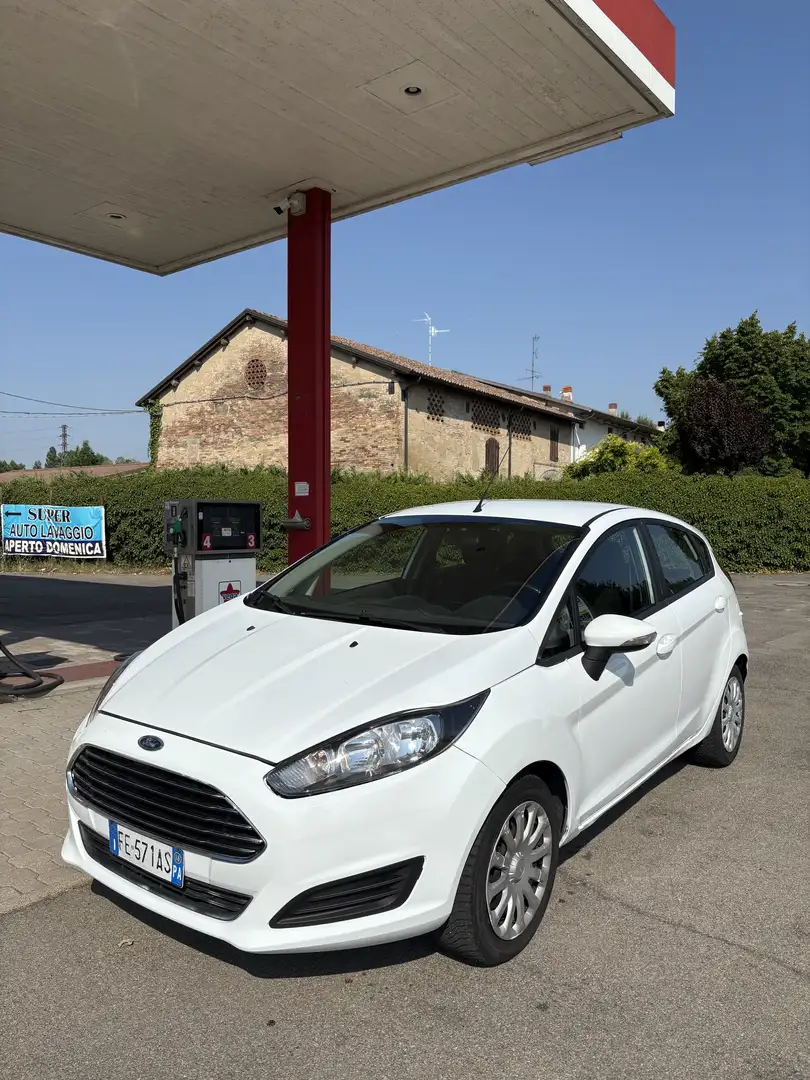 Ford Fiesta 5p 1.4 Black&White Gpl 95cv - 2