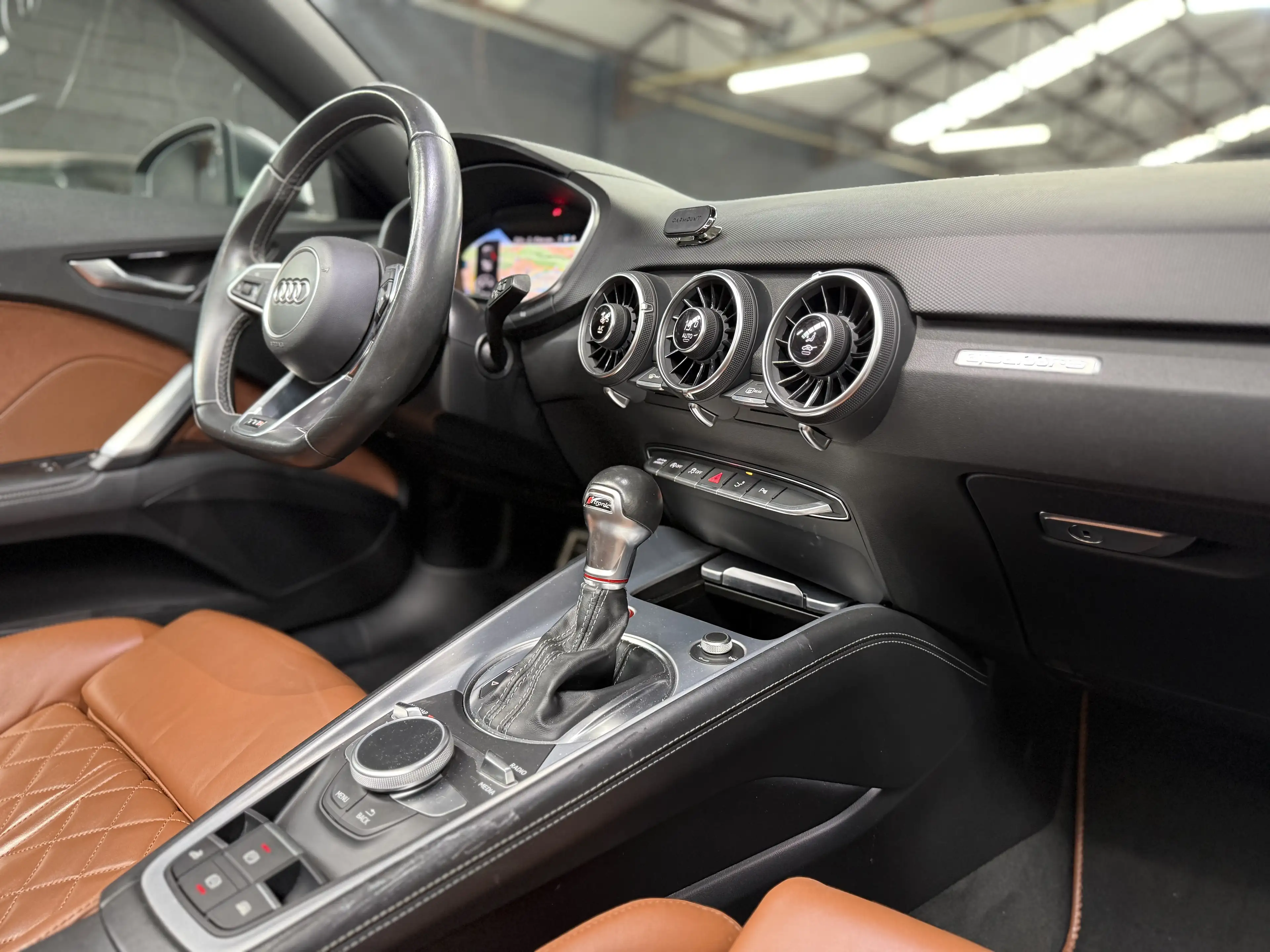 Audi TTS EXCLUSIVE Roadster 2.0 TFSI Quattro * GPS * RADAR — photo 11