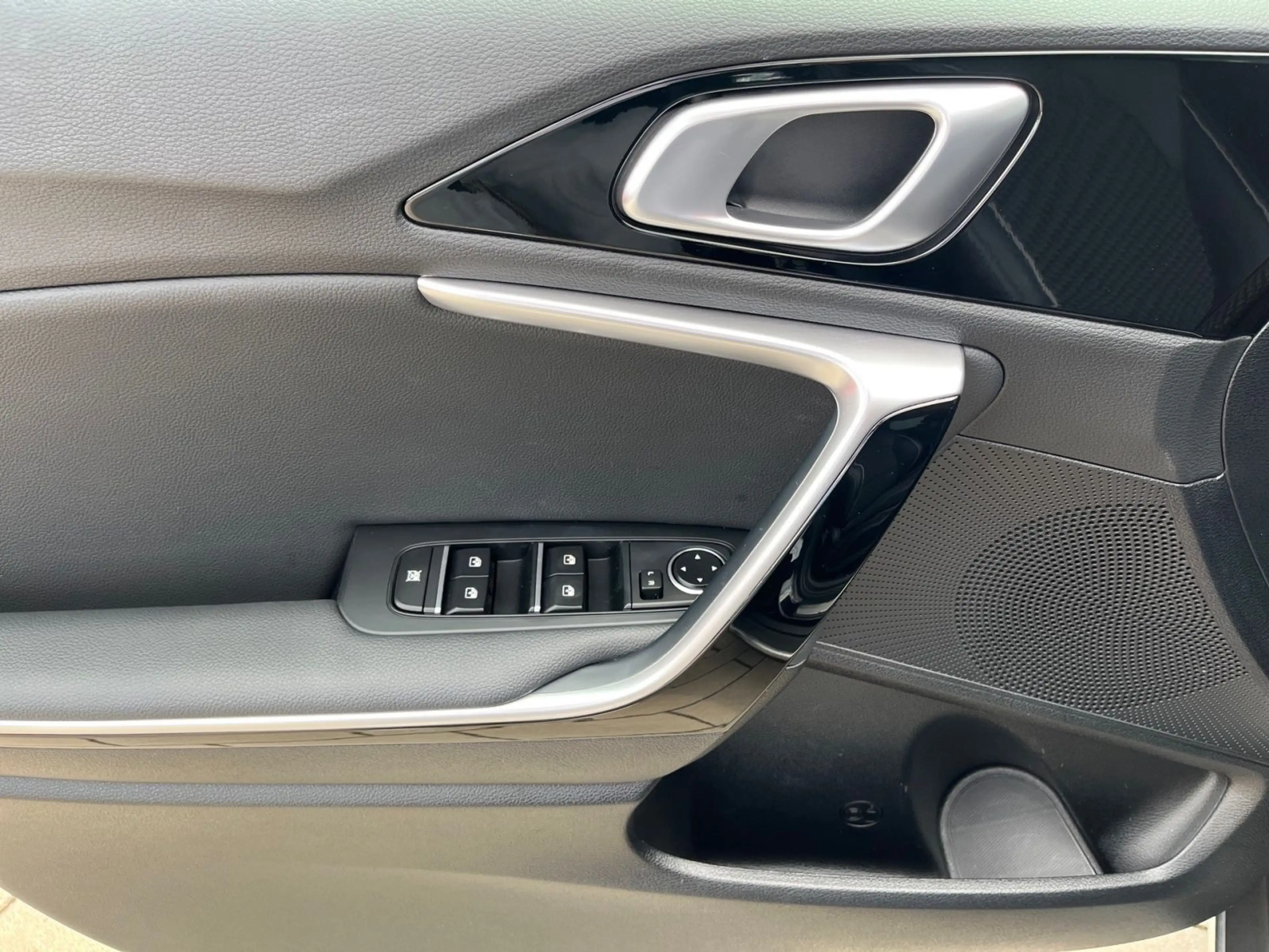 Kia XCeed Xceed | 1.5 T-GDI | Vision | Winterpaket | Navi — photo 13
