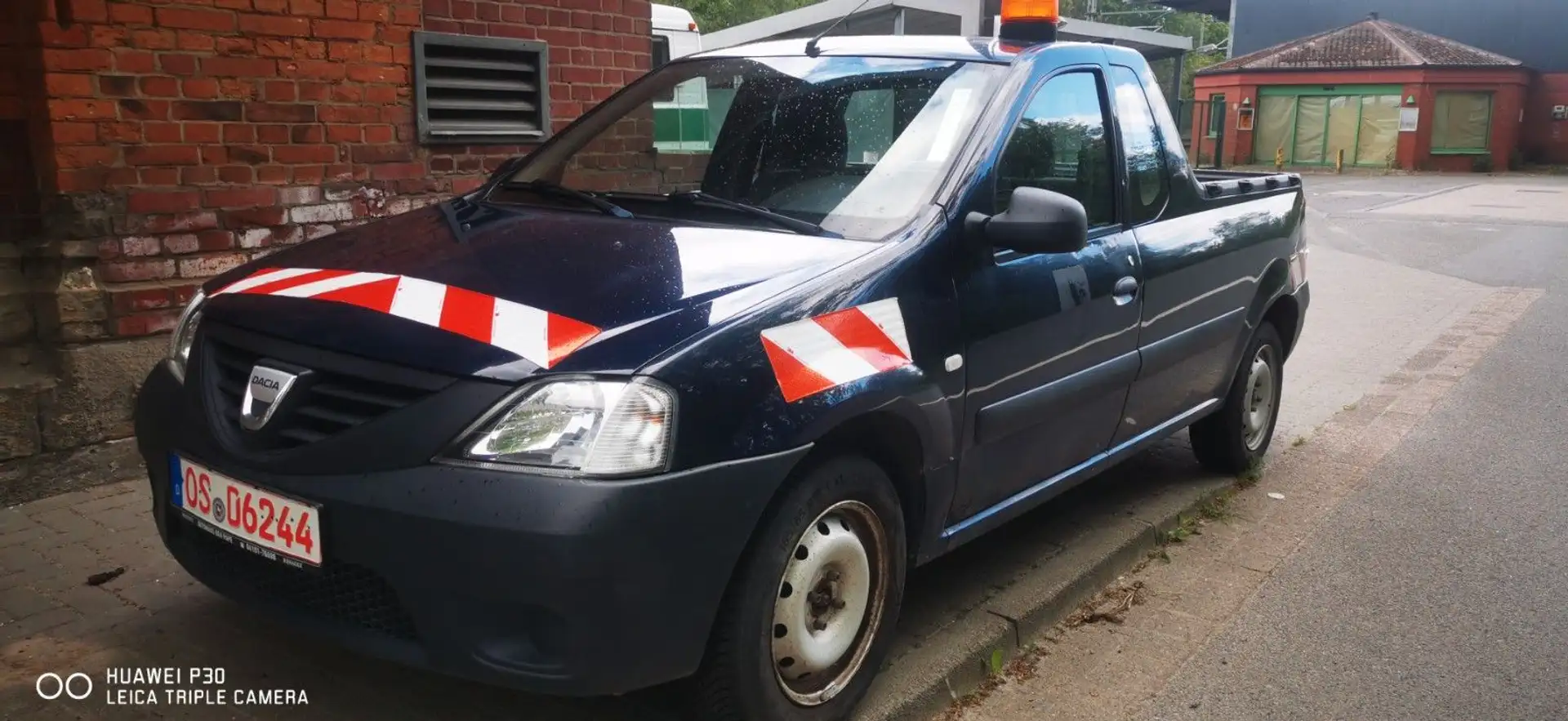 Dacia Logan 1.6 Benzin Blau - 1
