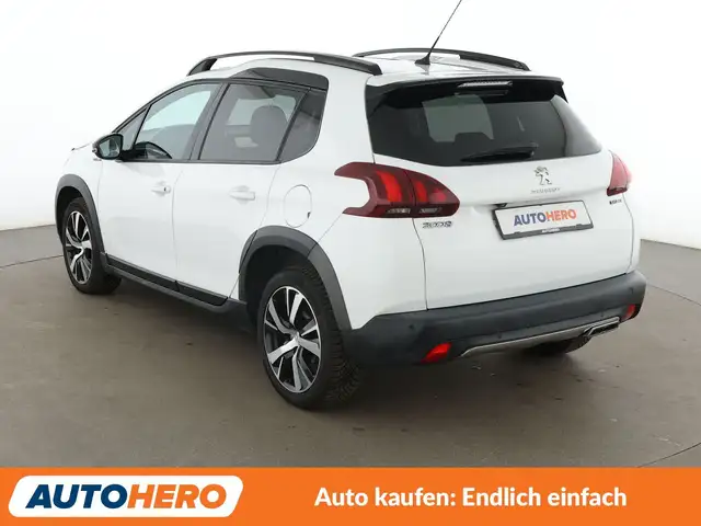Peugeot 2008 view 4