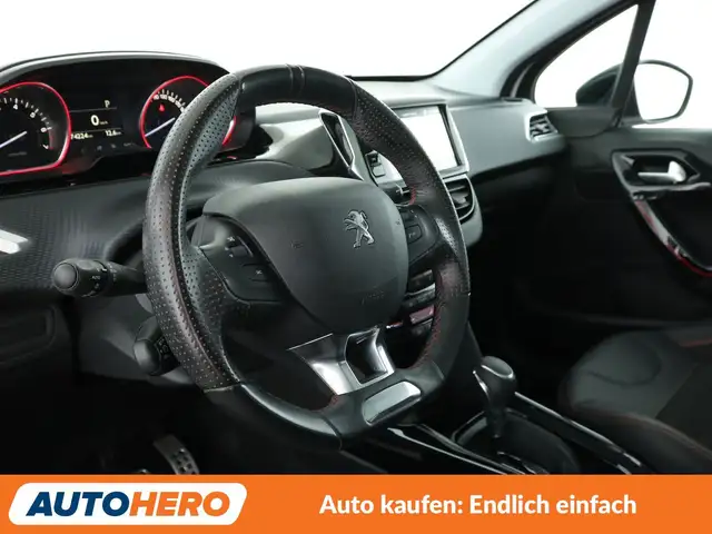 Peugeot 2008 view 11