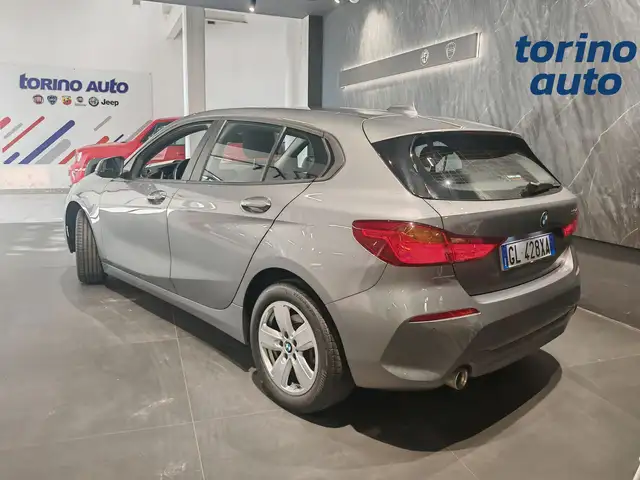 BMW 1 Series view 4
