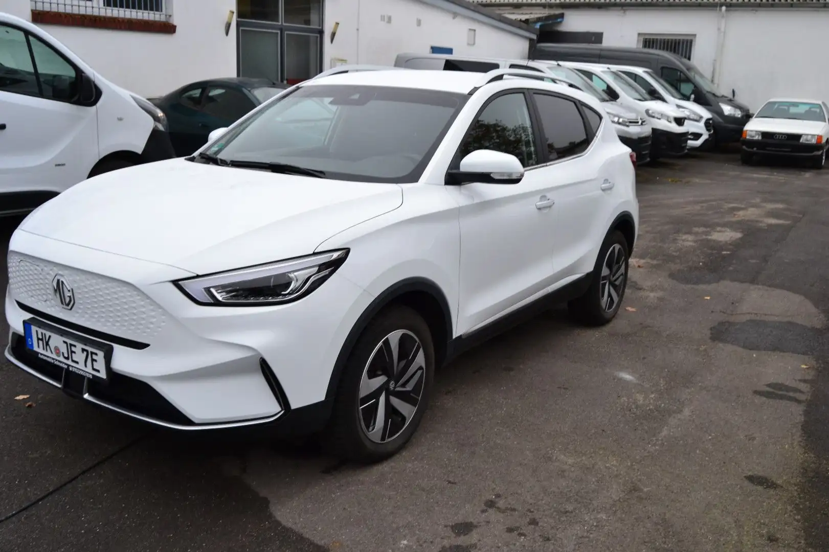 MG ZS EV Comfort Weiß - 2