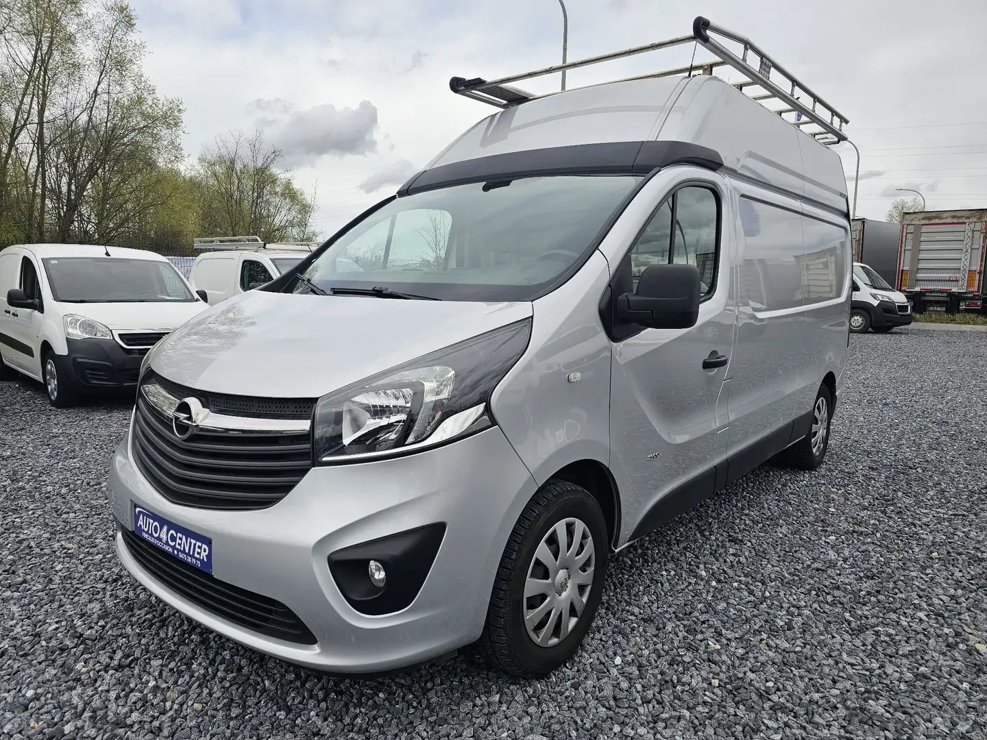 Opel Vivaro 1.6 CDTi L2H2 TVAC // GALLERIE / GARANTIE 1 AN // Grau - 1