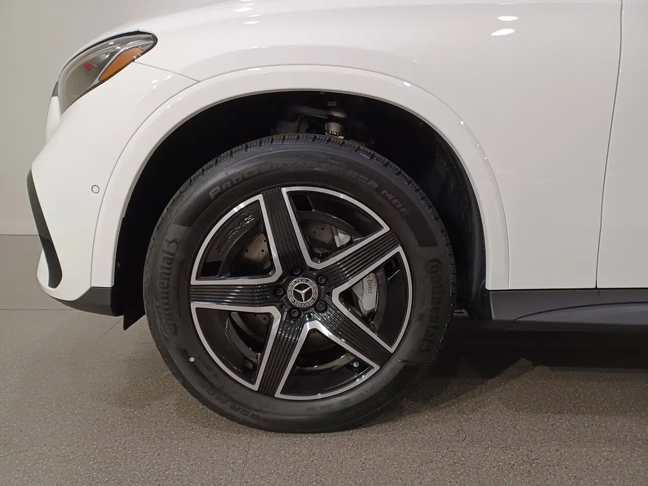 Mercedes-Benz GLC снимка Mercedes-Benz GLC