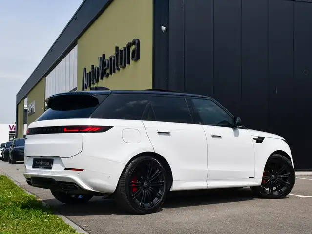Land Rover Range Rover Sport view 5