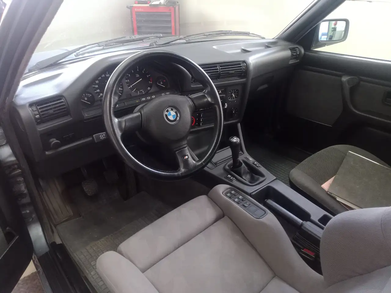 BMW 325i, foto 6