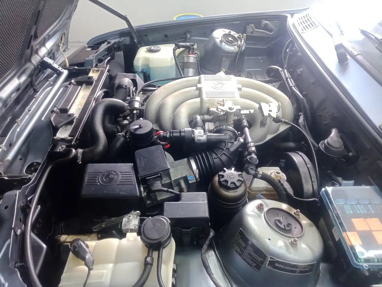 BMW 325i, foto 9