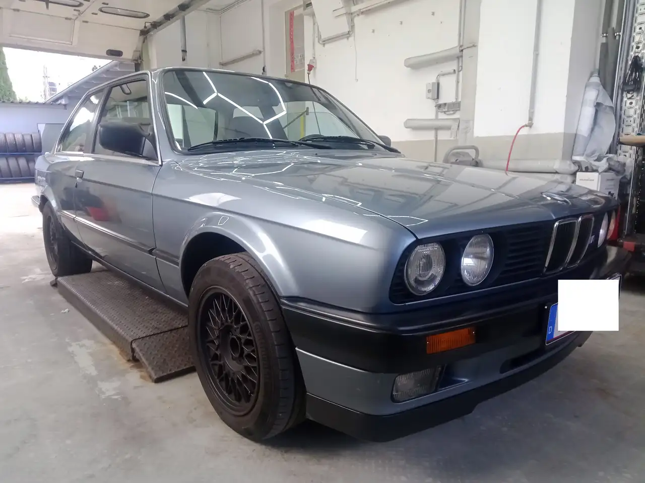 BMW 325i, foto 3