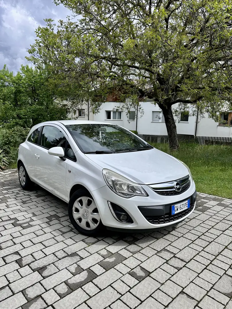 Opel Corsa Bianco - 1