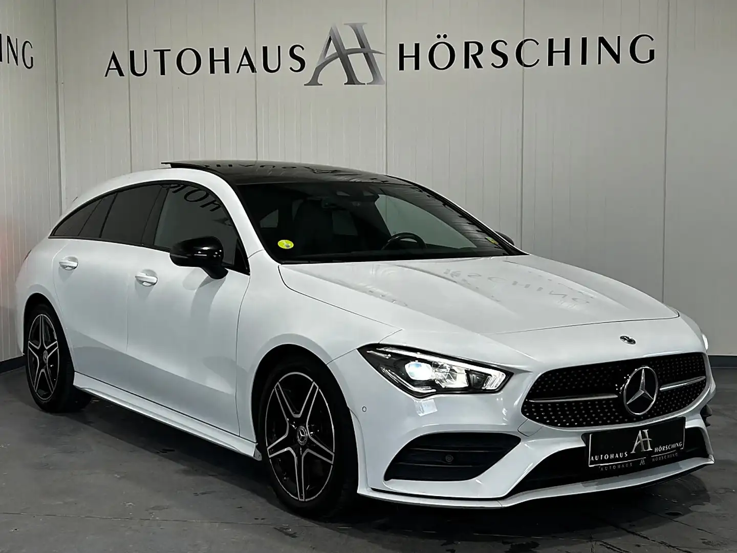 Mercedes-Benz CLA 200 d Shooting Brake Aut. //AMG-PAKET//PANO//AMBIEN... Weiß - 1