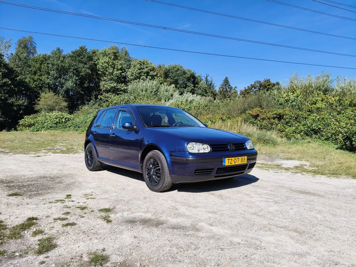 Volkswagen Golf 1.6 Trendline - 2