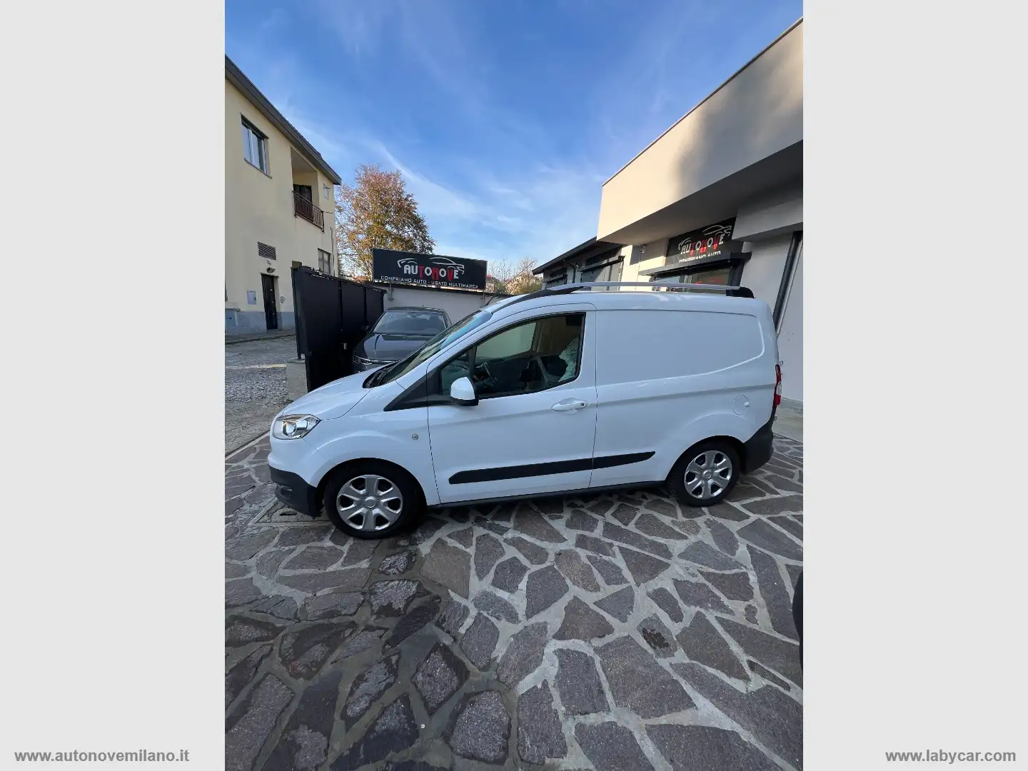 Ford Transit Courier 1.6 TDCi 95CV Van Entry WWW. AUTONOVEMILANO.IT Bianco - 2