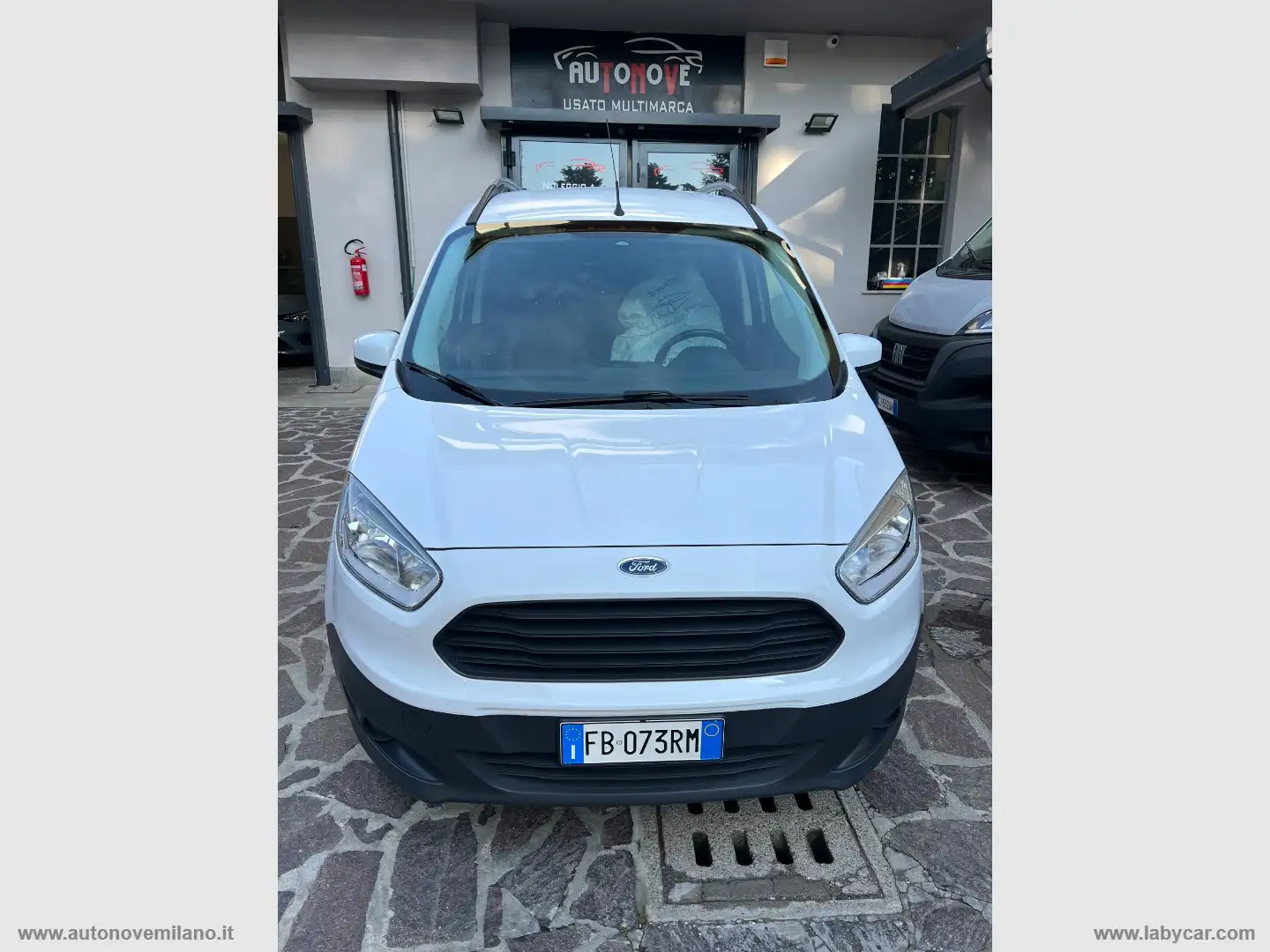 Ford Transit Courier 1.6 TDCi 95CV Van Entry WWW. AUTONOVEMILANO.IT Bianco - 1