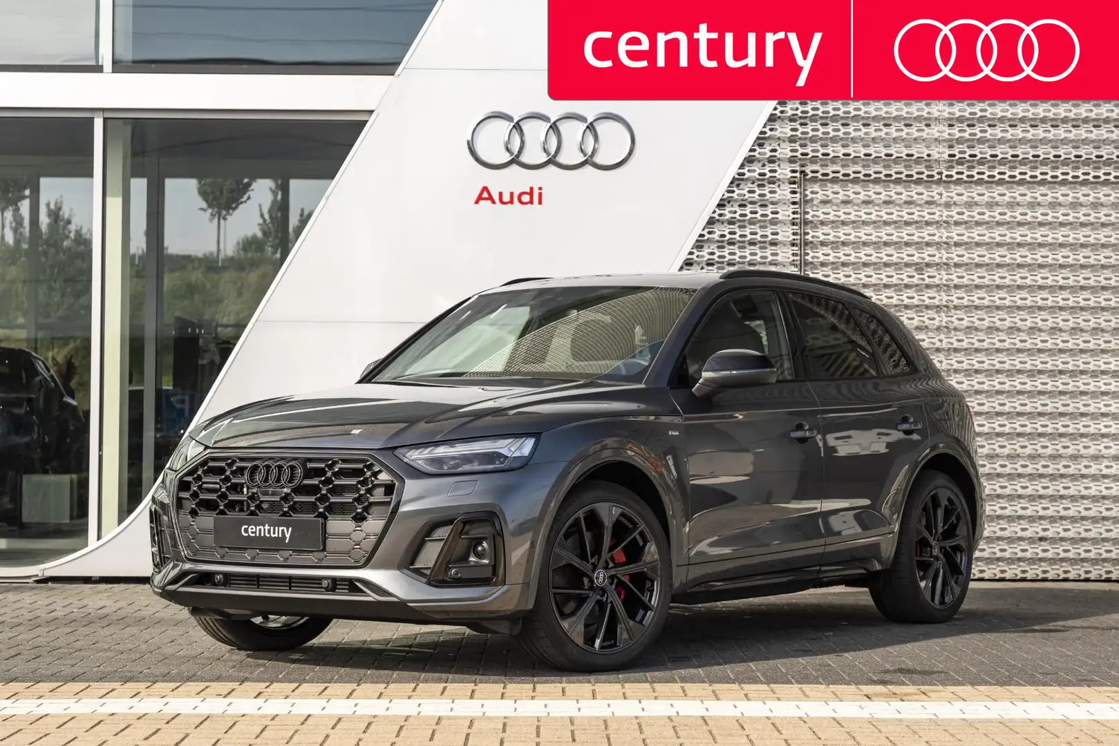Audi Q5 S edition Competition 50 TFSI e 220 kW / 299 PK SU Grau - 1