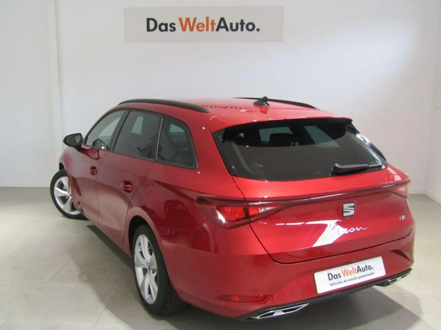 SEAT Leon ST 1.5 eTSI S&S FR Special Edition DSG-7 150 Rouge - 2