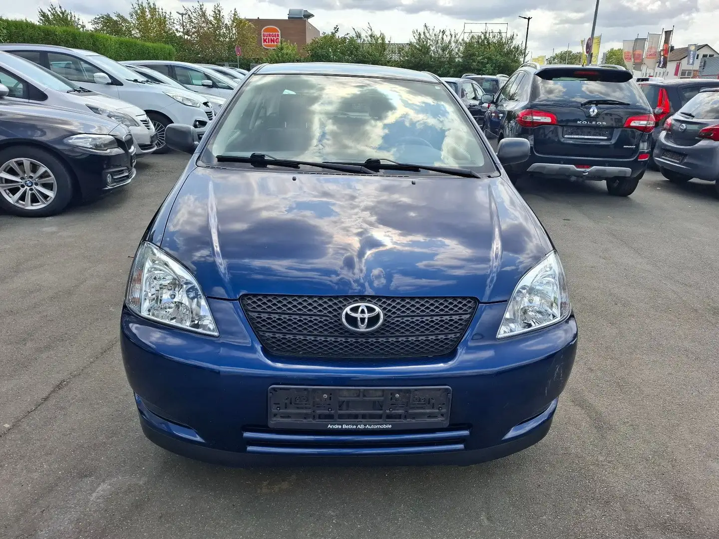 Toyota Corolla 1.4 linea sol Blau - 2