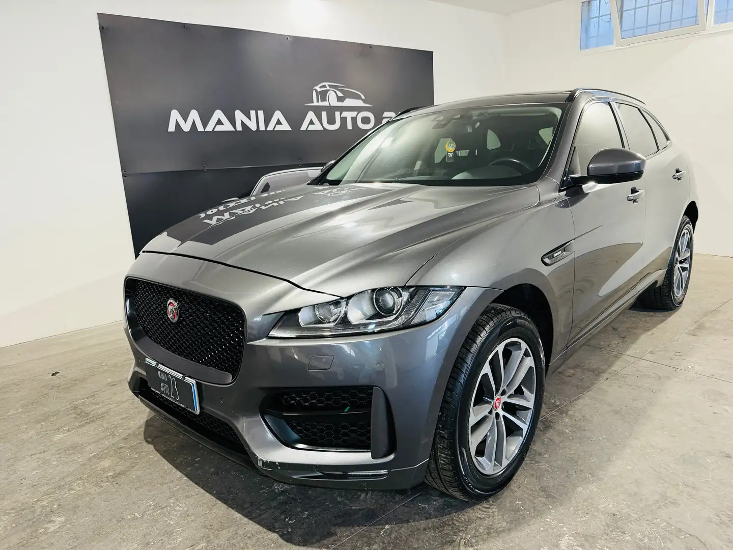 Jaguar F-Pace F-Pace 3.0d V6 R-Sport awd 300cv auto Grigio - 1