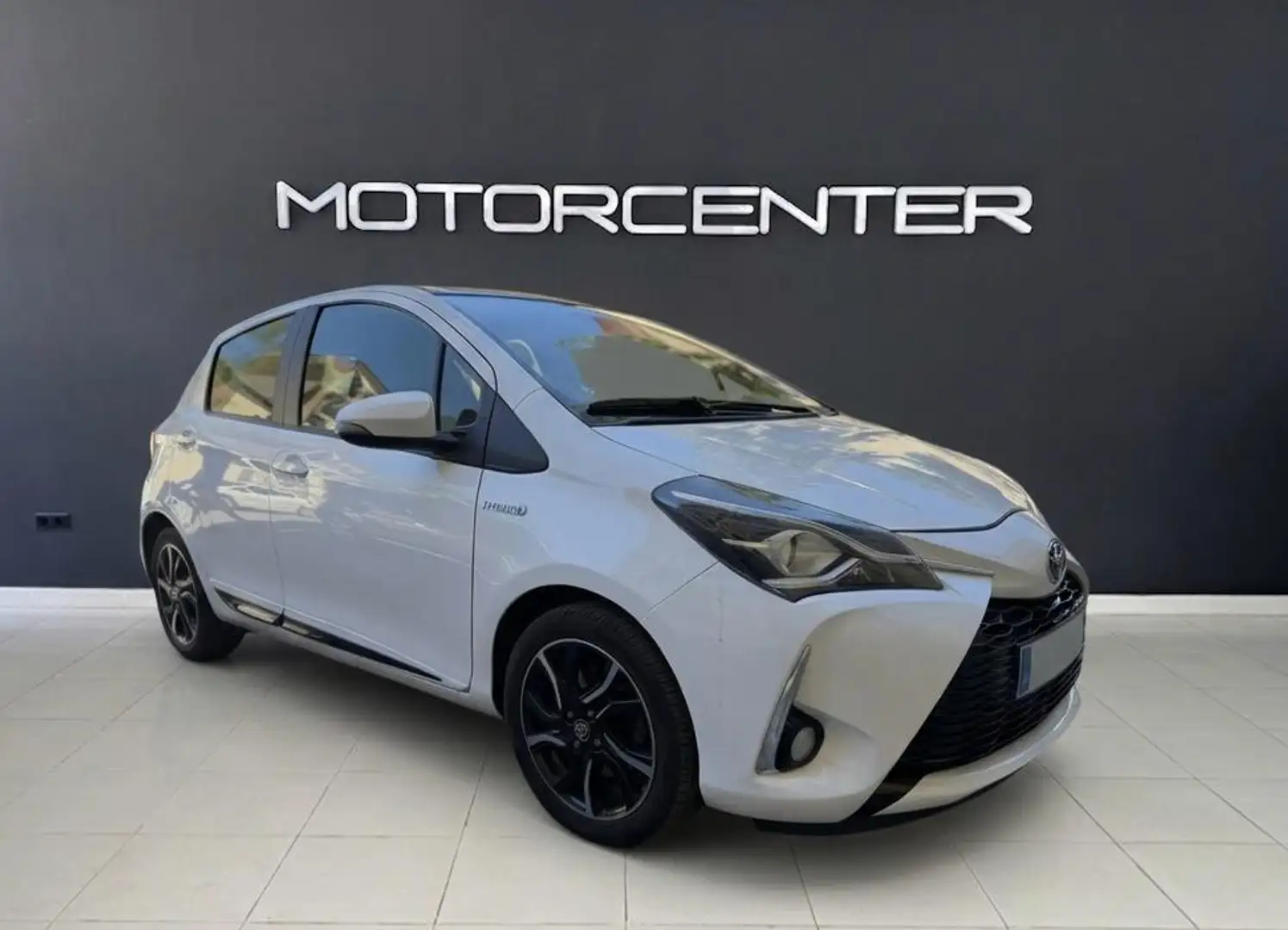 Toyota Yaris 100H 1.5 Active Tech Blanco - 1