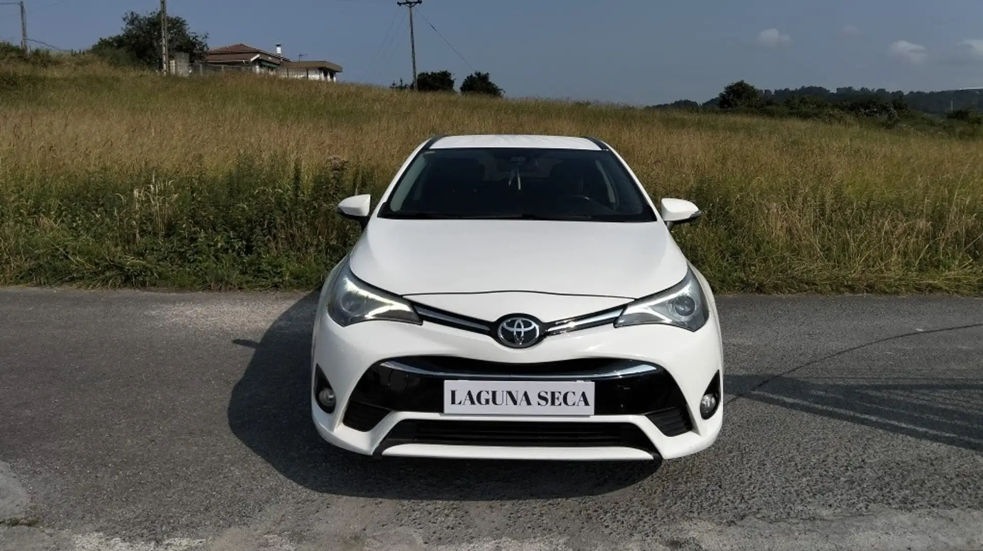 Toyota Avensis TS 150D Executive Wit - 2