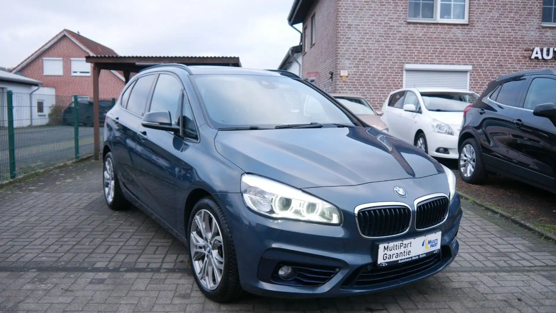 BMW 225 Sport Line Grau - 1