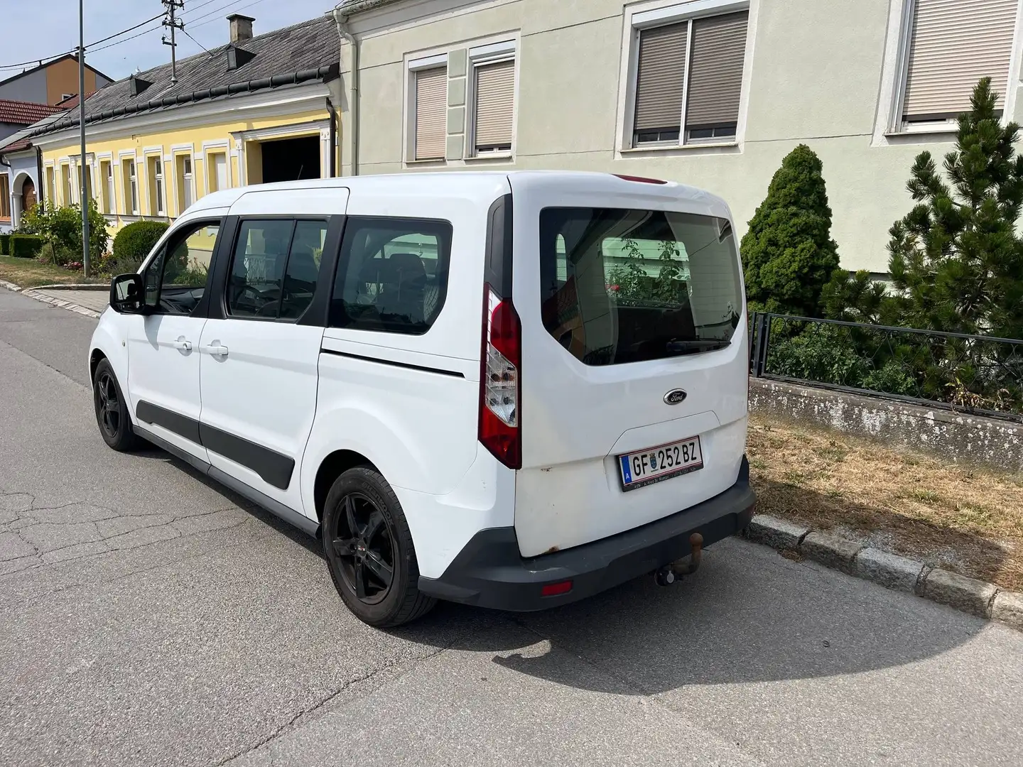 Ford Grand Tourneo Connect Lang Trend 1,6 TDCi, AHK, Klima, 8 fach,..... Weiß - 2