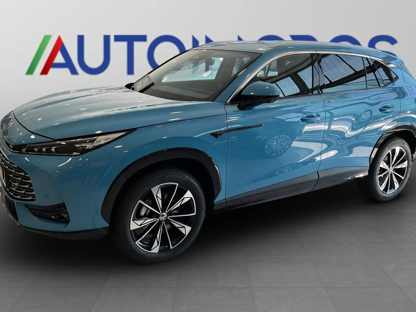 MG HS Nuova HS 1.5T DCT LUX Blue Dark Argento - 2