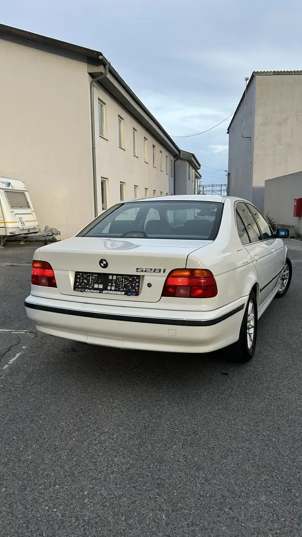 BMW 528 528i Österreich-Paket - 2