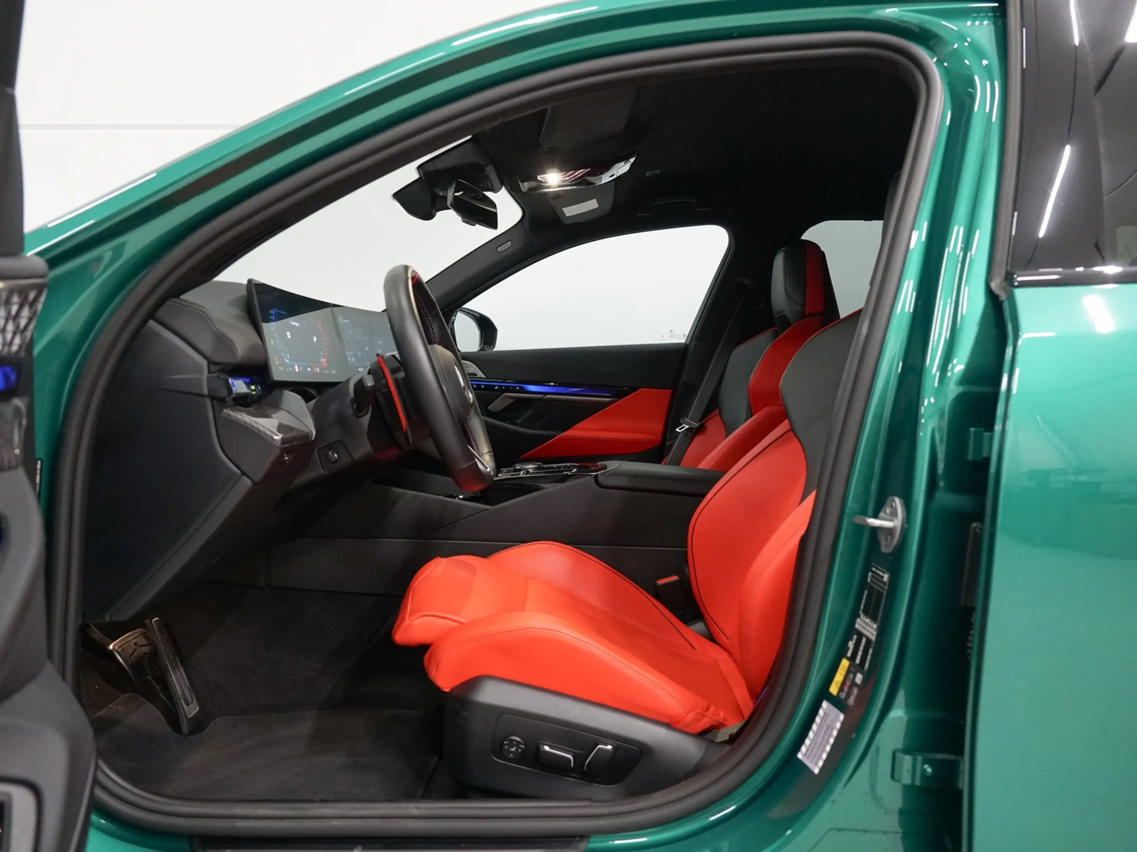 BMW M5 5-serie Touring Bowers Wilkins | CoPilot | Stoelve — photo 24