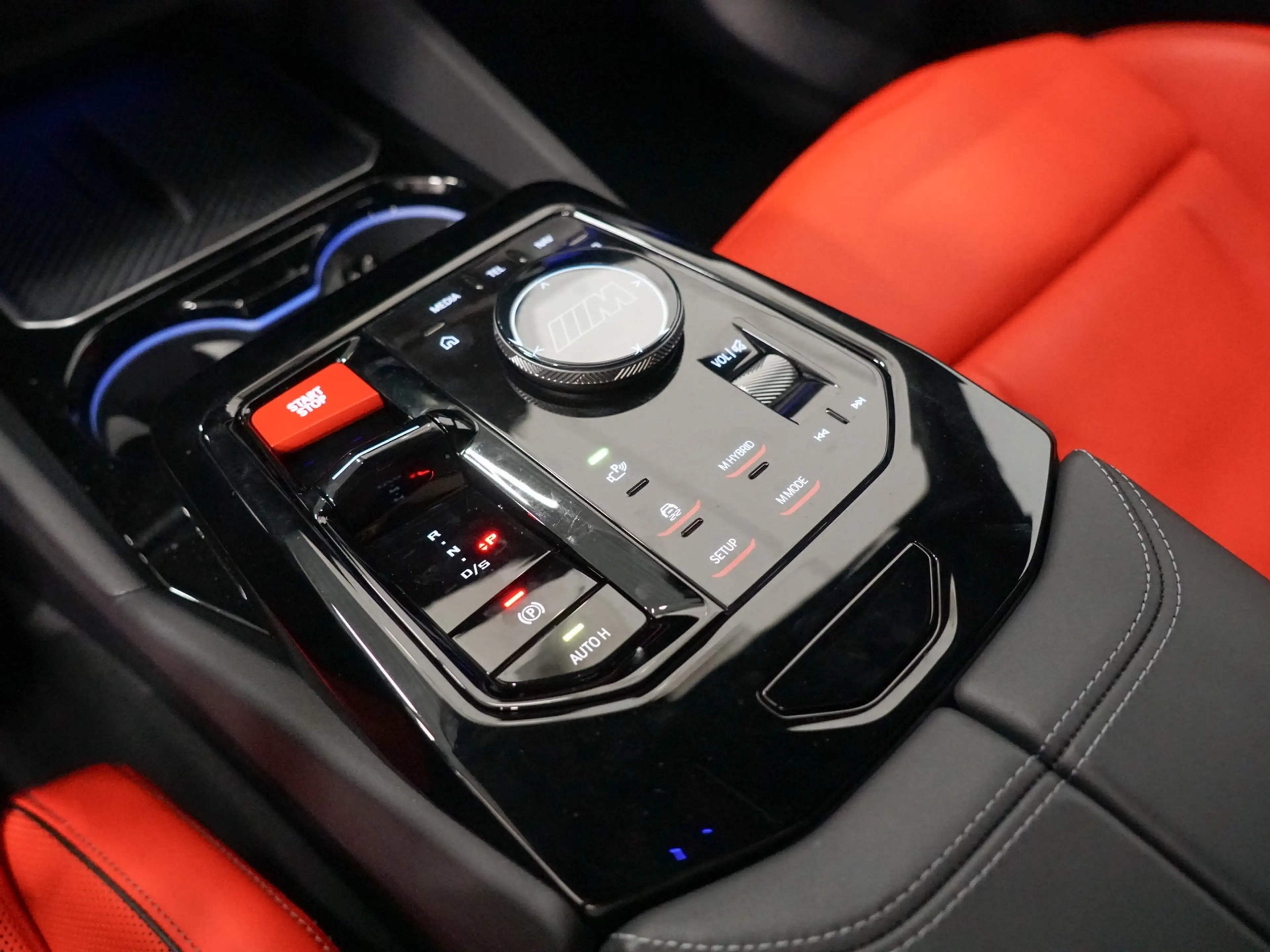 BMW M5 5-serie Touring Bowers Wilkins | CoPilot | Stoelve — photo 22
